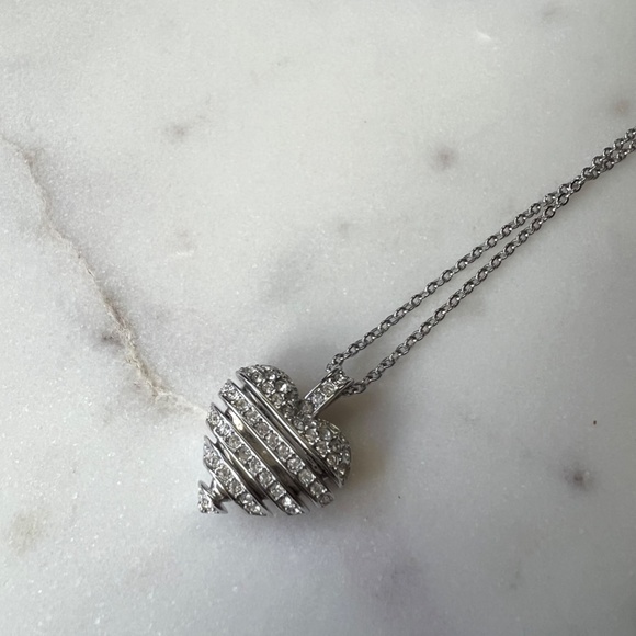 Swarovski | Crystal Heart Pendant Necklace - Picture 7 of 7